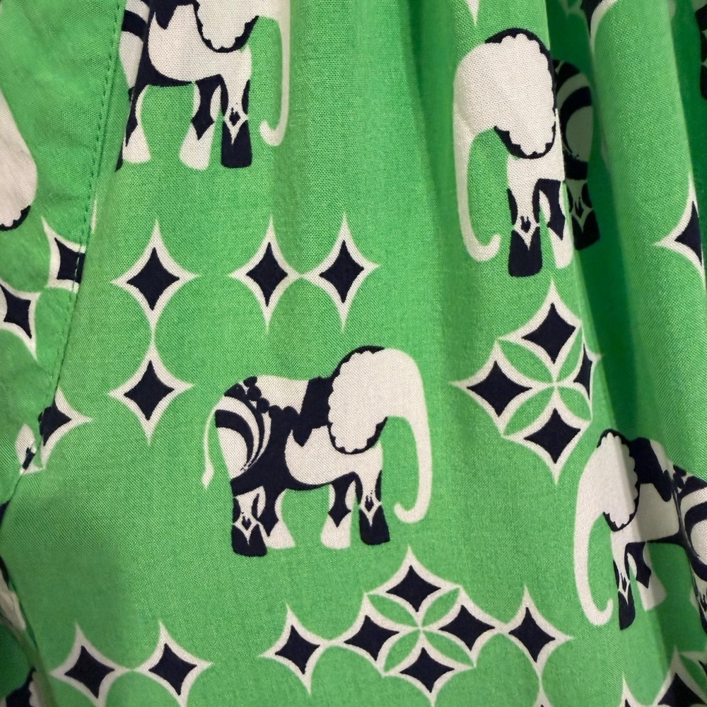 Crown & Ivy Boho Green & Navy Southern Preppy Elephant Print Blouse  Large - Picture 5 of 8